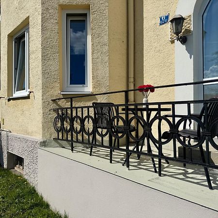 Liebelei Miesbach - Boutique-Apartment Mit Terrasse Im Zentrum Екстериор снимка