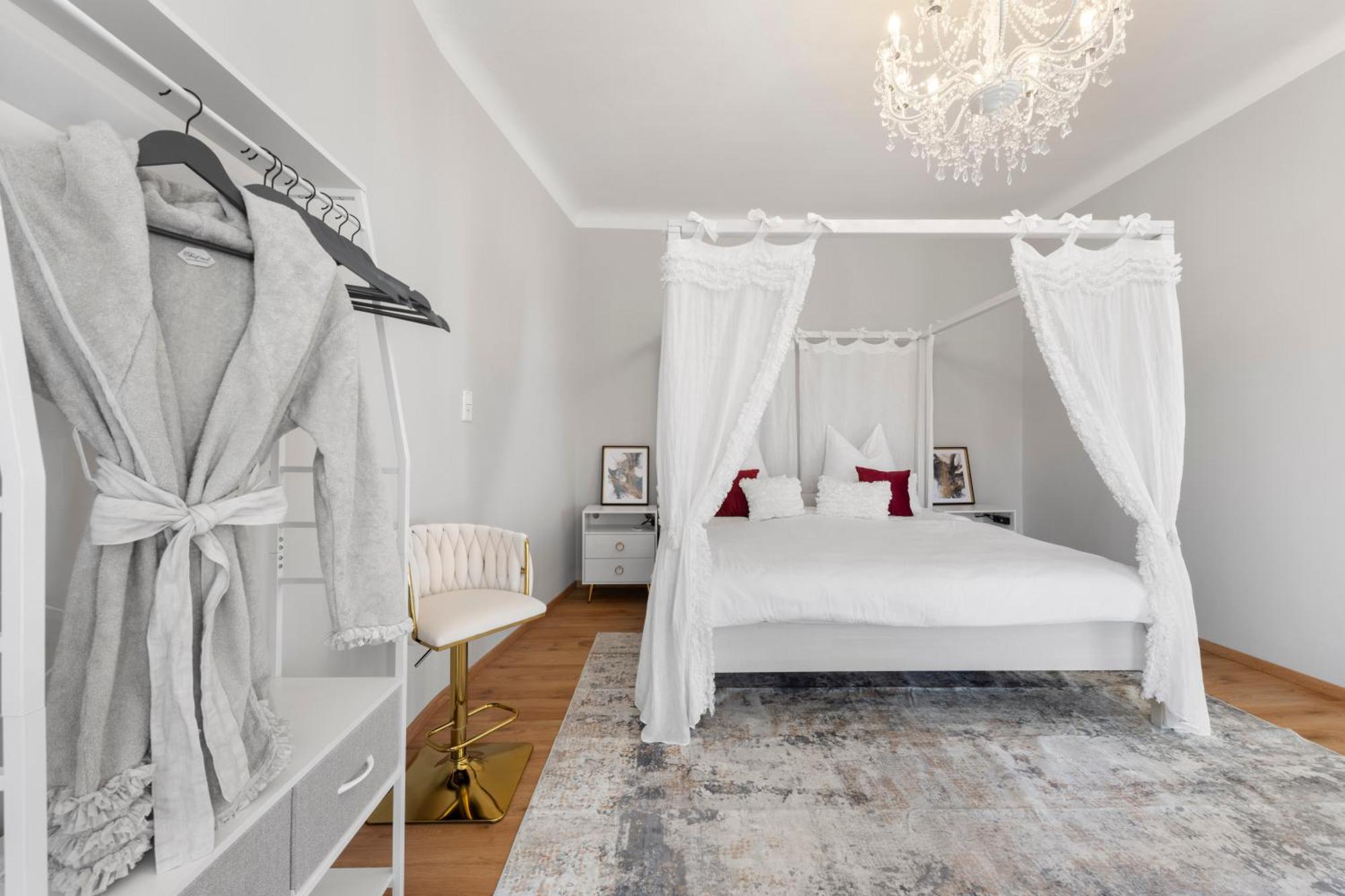 Liebelei Miesbach - Boutique-Apartment Mit Terrasse Im Zentrum Екстериор снимка
