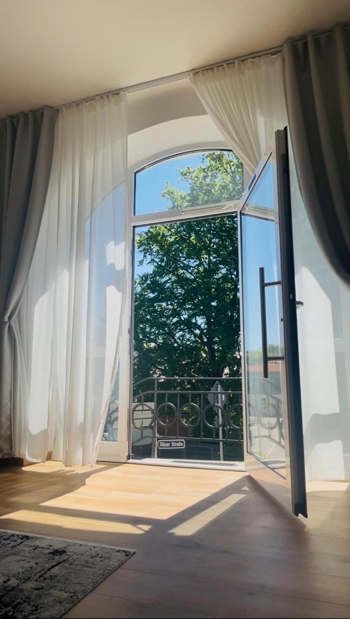 Liebelei Miesbach - Boutique-Apartment Mit Terrasse Im Zentrum Екстериор снимка